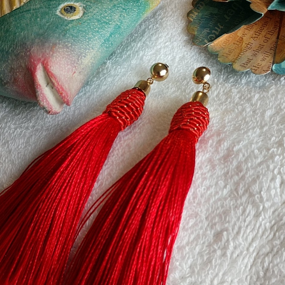 NEW Red Tassel Earrings Fringe Shimmer Goldtone Cut Adjust Length Boho Pierced - Picture 6 of 7